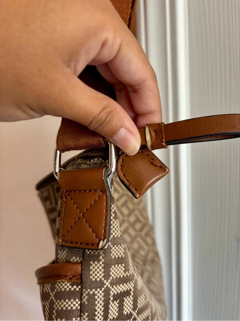 Tommy Hilfiger stylish crossbody